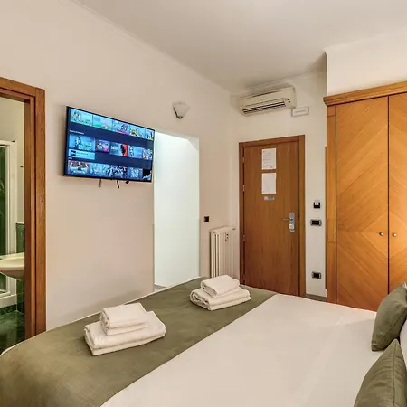 Pensión Dei Papi Roma