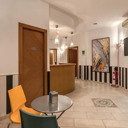 Dei Papi ゲストハウス 4*