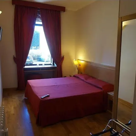 Dei Papi 2* Roma