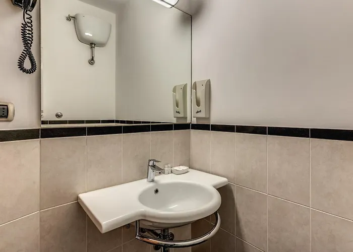 Dei Papi בית הארחה