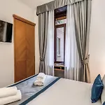 Dei Papi Pensión 4*